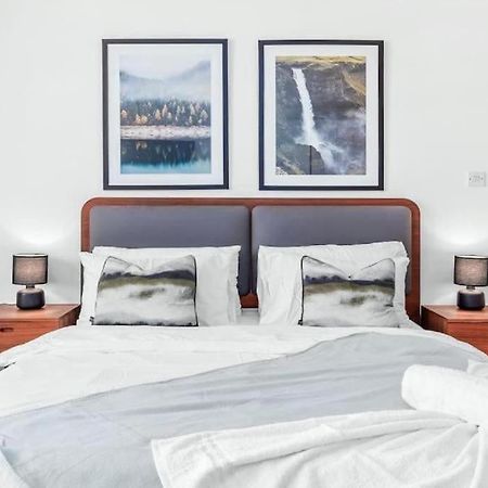 1 Bedroom Flat Piccadilly Sleep 7 In London Vr10 Bagian luar foto