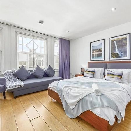 1 Bedroom Flat Piccadilly Sleep 7 In London Vr10 Bagian luar foto